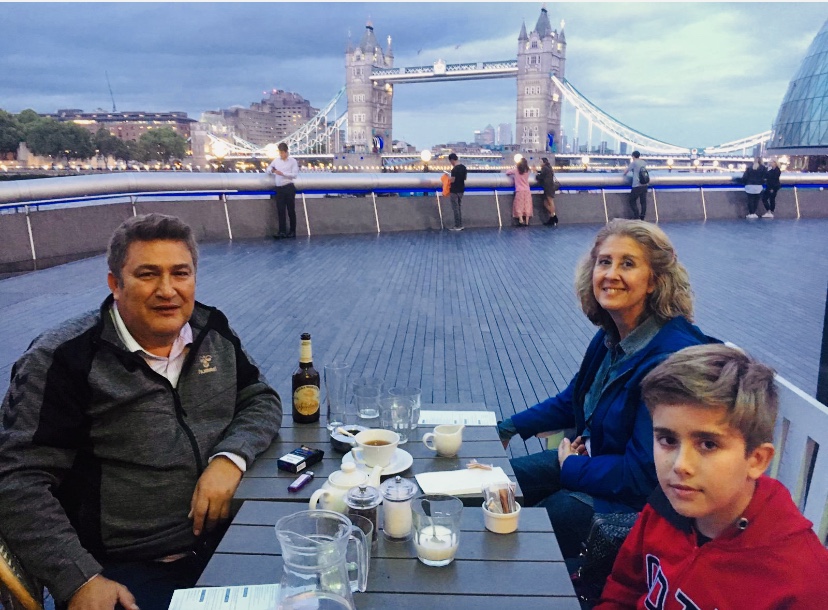 Yavuz Özdilek ve Ailesi